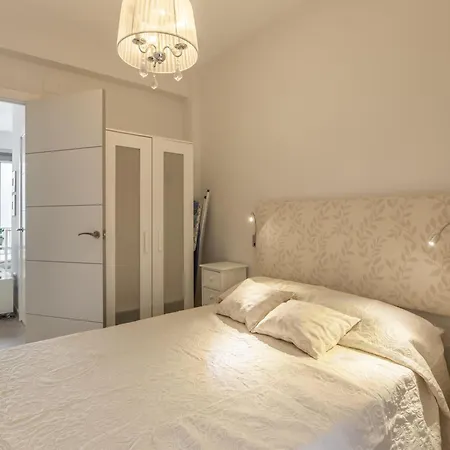 Minimalismo De Vanguardia Con Altas Calidades 2 Hab- Speed Wifi -ac Lägenhet